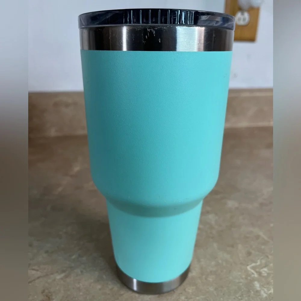 Yeti 30 Oz. Tumbler With Handle